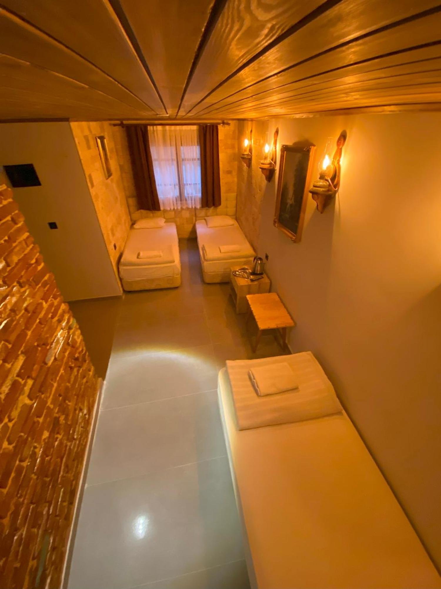 Konak Esila Uşak Exterior foto
